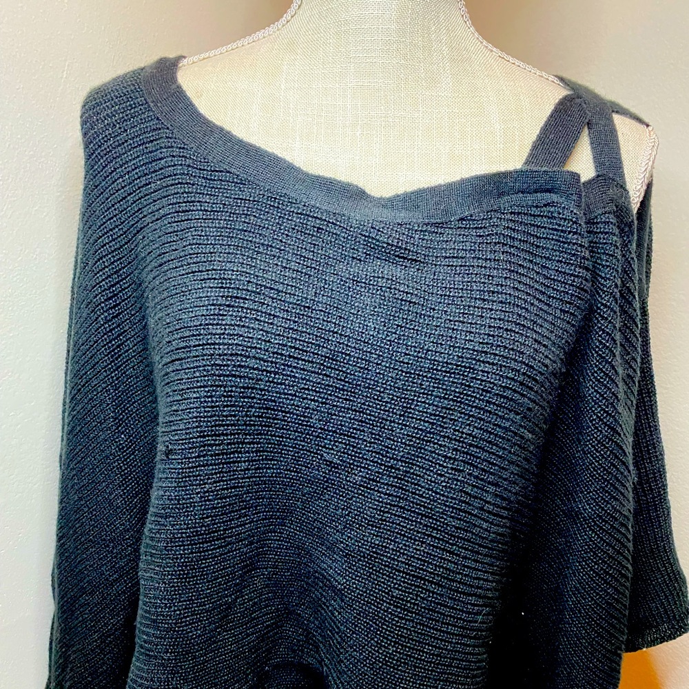 Accessory Street Black One Shoulder Cold Shoulder Poncho
